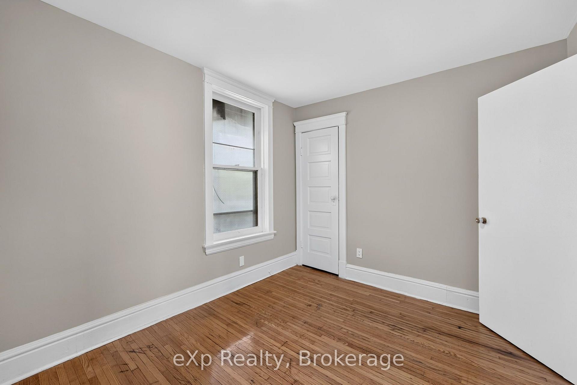 Photo 16 of 31 Waterloo Street S, Stratford — HOMEH