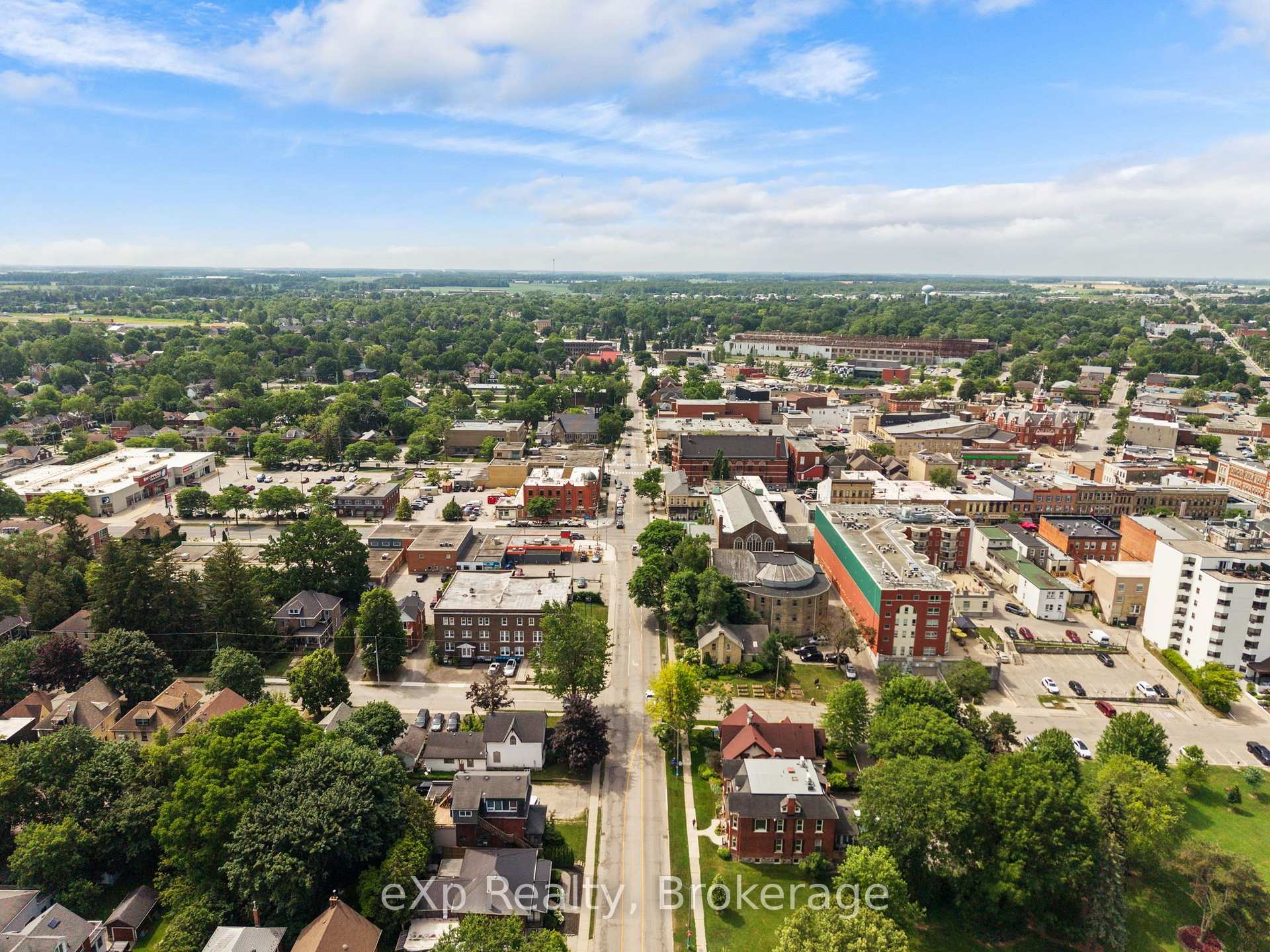 Photo 19 of 31 Waterloo Street S, Stratford — HOMEH