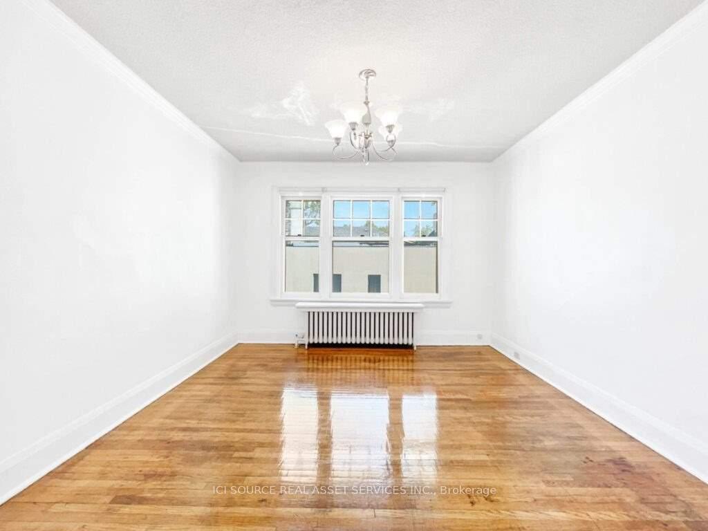 Photo 5 of Unit 5, 12 Kendal Avenue, Toronto, The Annex — HOMEH