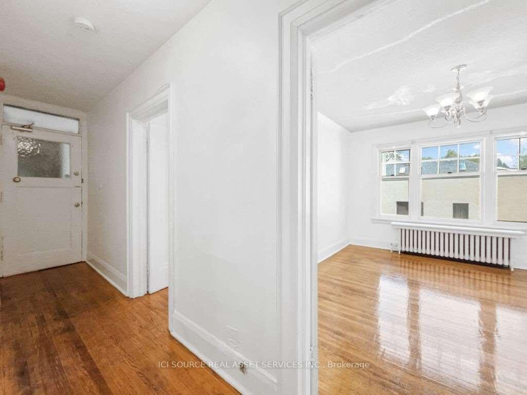 Photo 8 of Unit 5, 12 Kendal Avenue, Toronto, The Annex — HOMEH