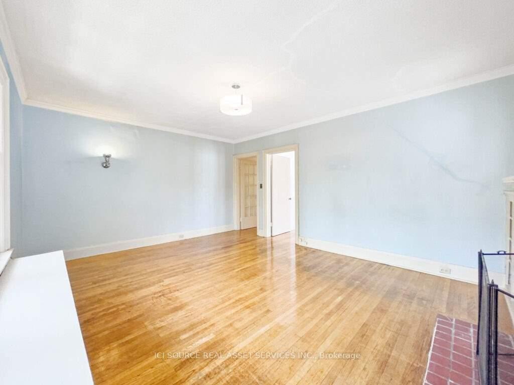 Photo 11 of Unit 5, 12 Kendal Avenue, Toronto, The Annex — HOMEH