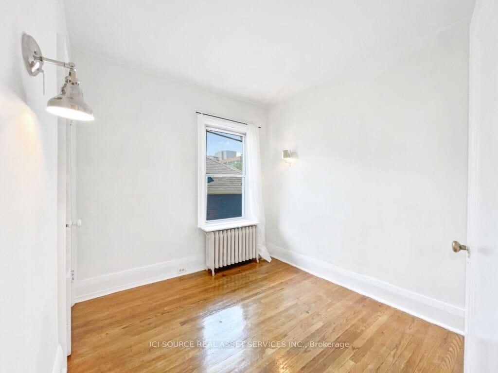 Photo 15 of Unit 5, 12 Kendal Avenue, Toronto, The Annex — HOMEH