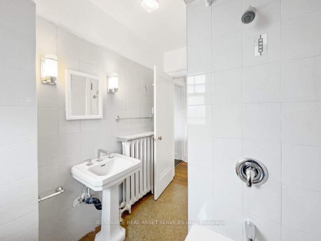 Photo 17 of Unit 5, 12 Kendal Avenue, Toronto, The Annex — HOMEH