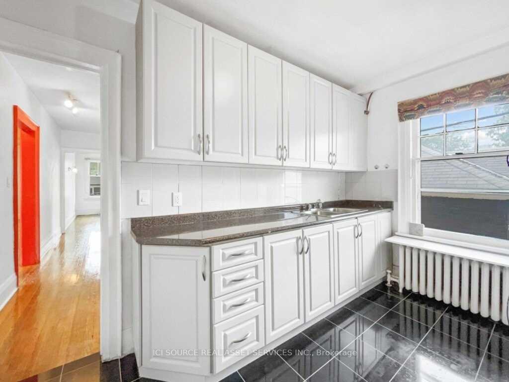Photo 18 of Unit 5, 12 Kendal Avenue, Toronto, The Annex — HOMEH