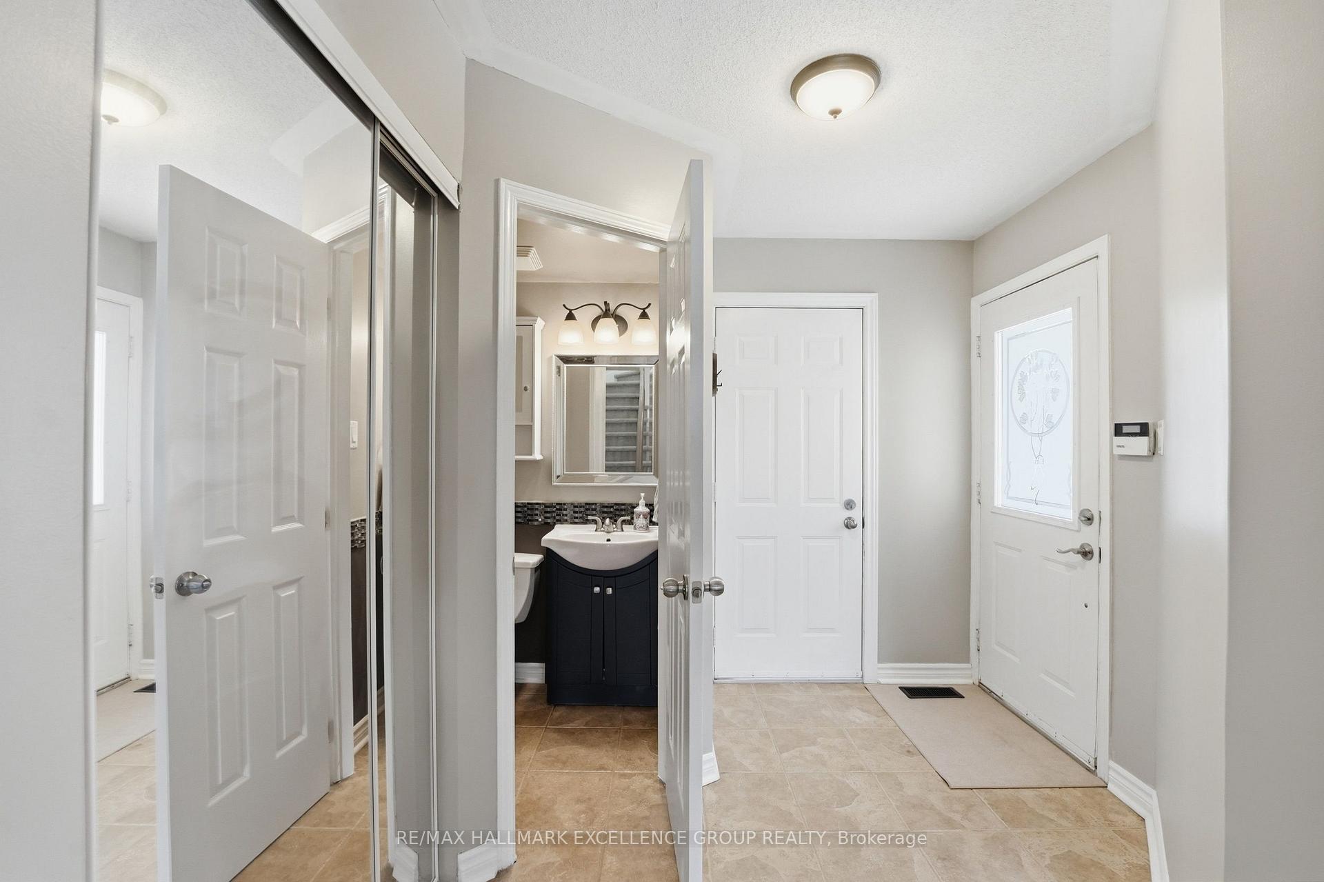 Photo 5 of 887 Nesting Way, Ottawa, Fallingbrook/Gardenway South — HOMEH