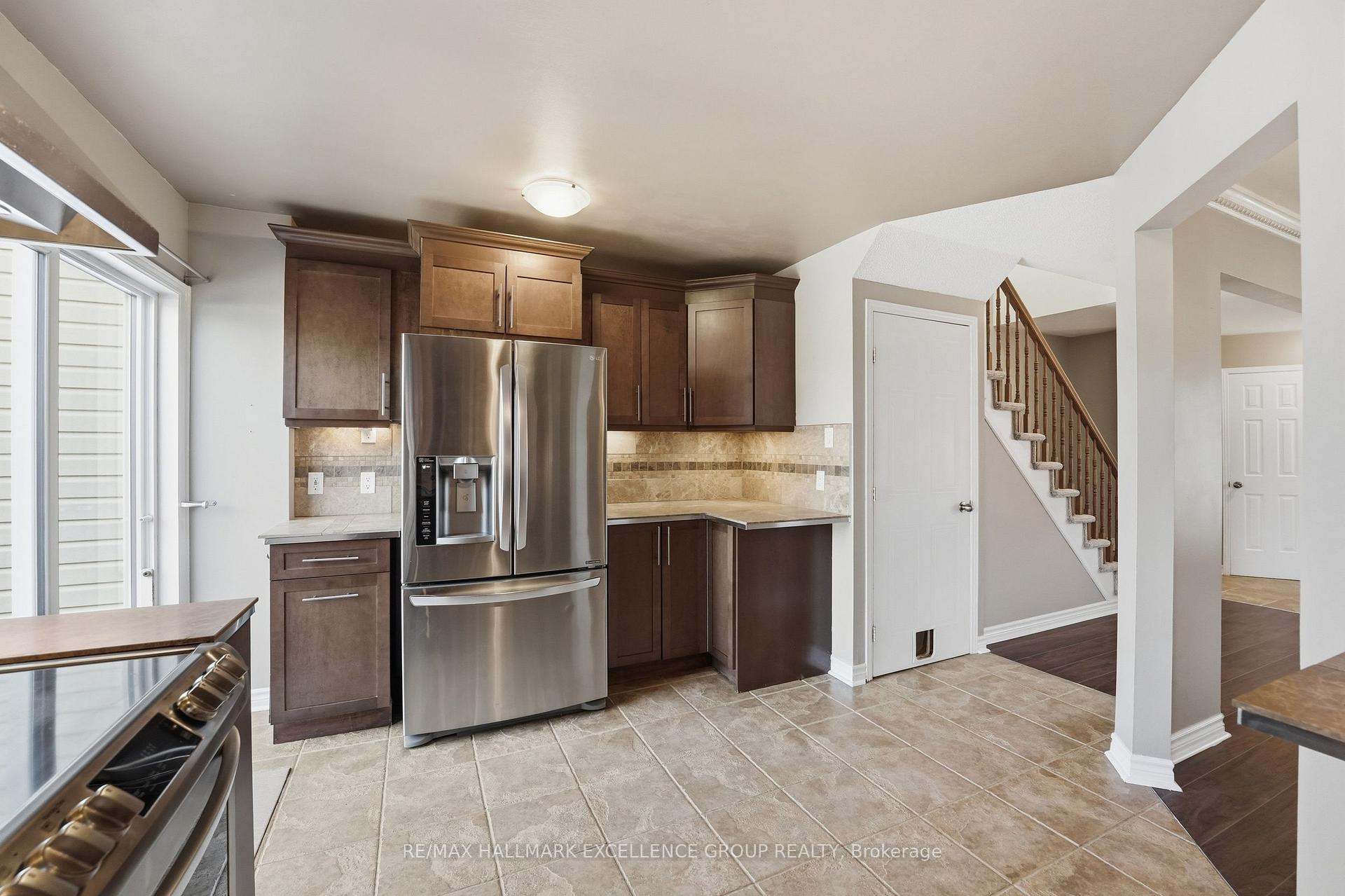 Photo 20 of 887 Nesting Way, Ottawa, Fallingbrook/Gardenway South — HOMEH