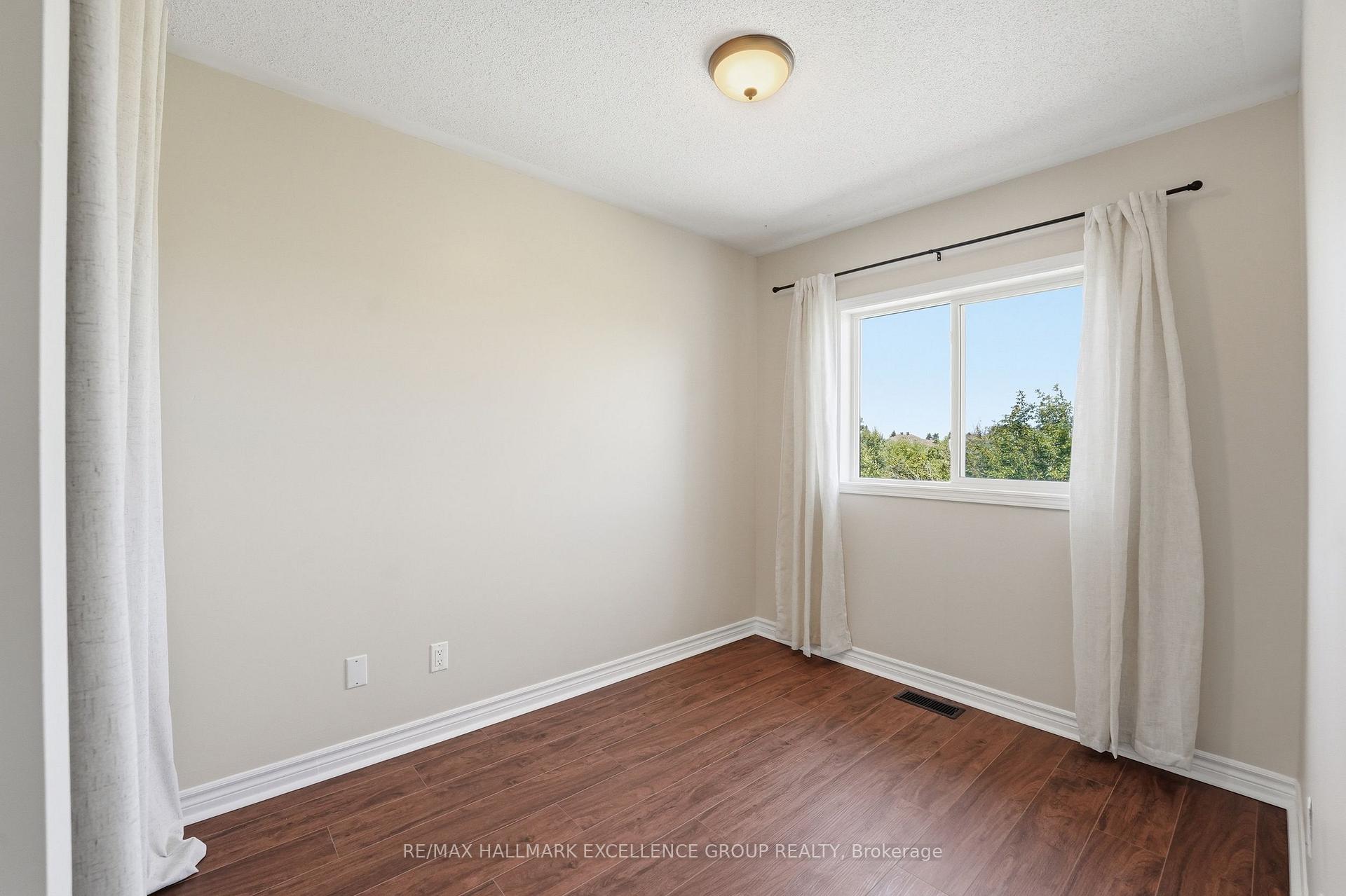 Photo 29 of 887 Nesting Way, Ottawa, Fallingbrook/Gardenway South — HOMEH