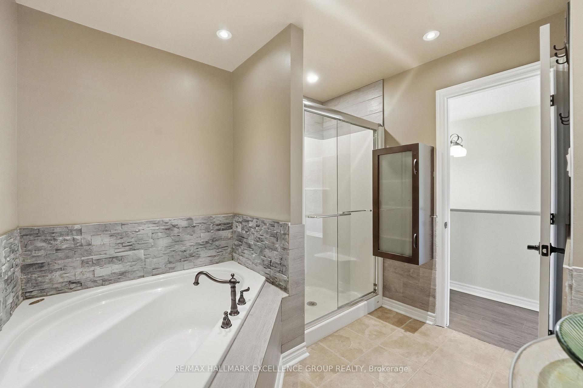 Photo 34 of 887 Nesting Way, Ottawa, Fallingbrook/Gardenway South — HOMEH