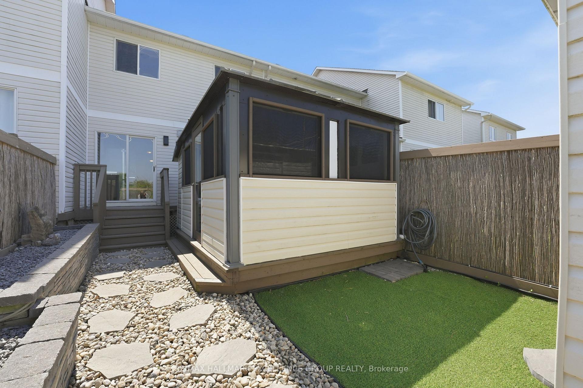 Photo 46 of 887 Nesting Way, Ottawa, Fallingbrook/Gardenway South — HOMEH