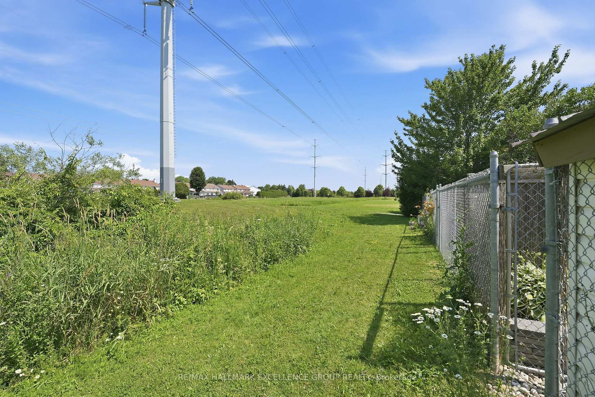 Photo 48 of 887 Nesting Way, Ottawa, Fallingbrook/Gardenway South — HOMEH