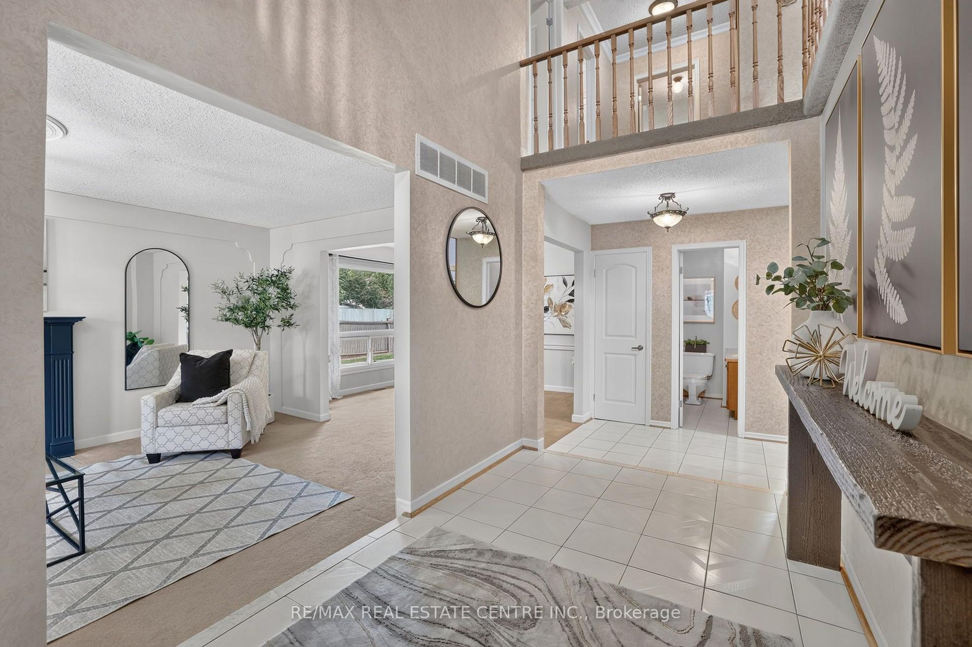 Photo 5 of 324 Hersey Crescent, Caledon, Bolton North — HOMEH