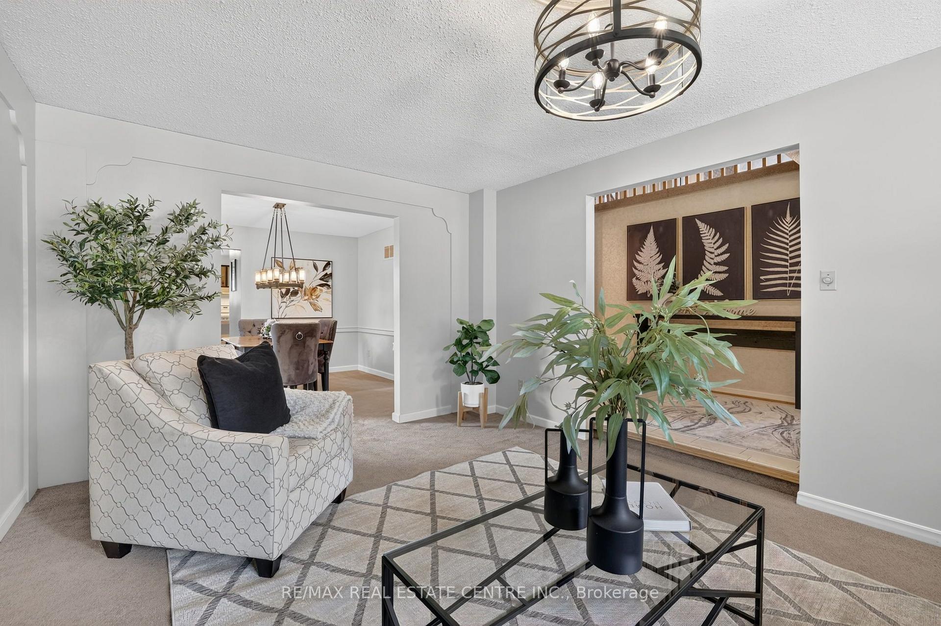 Photo 8 of 324 Hersey Crescent, Caledon, Bolton North — HOMEH