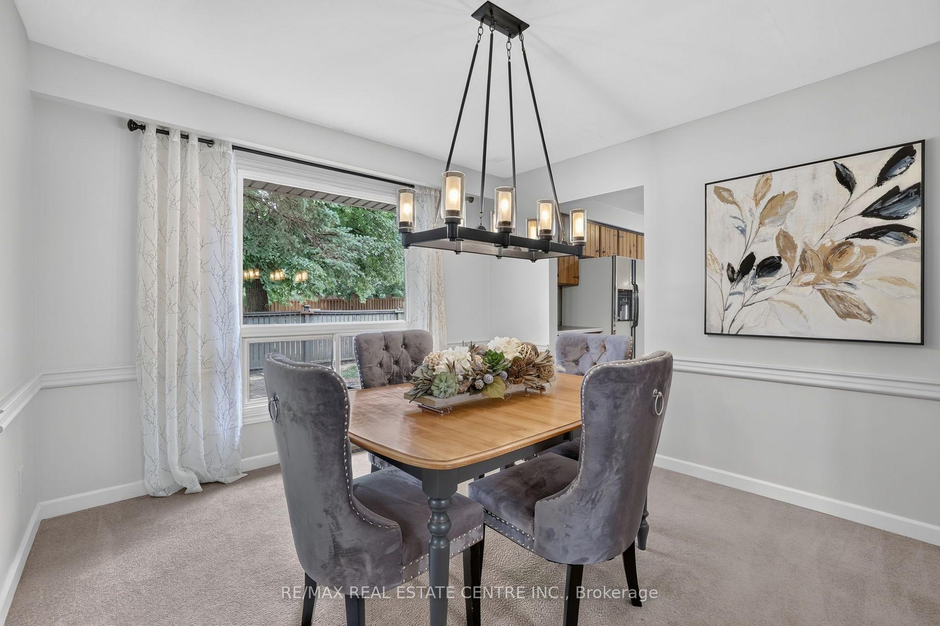 Photo 10 of 324 Hersey Crescent, Caledon, Bolton North — HOMEH