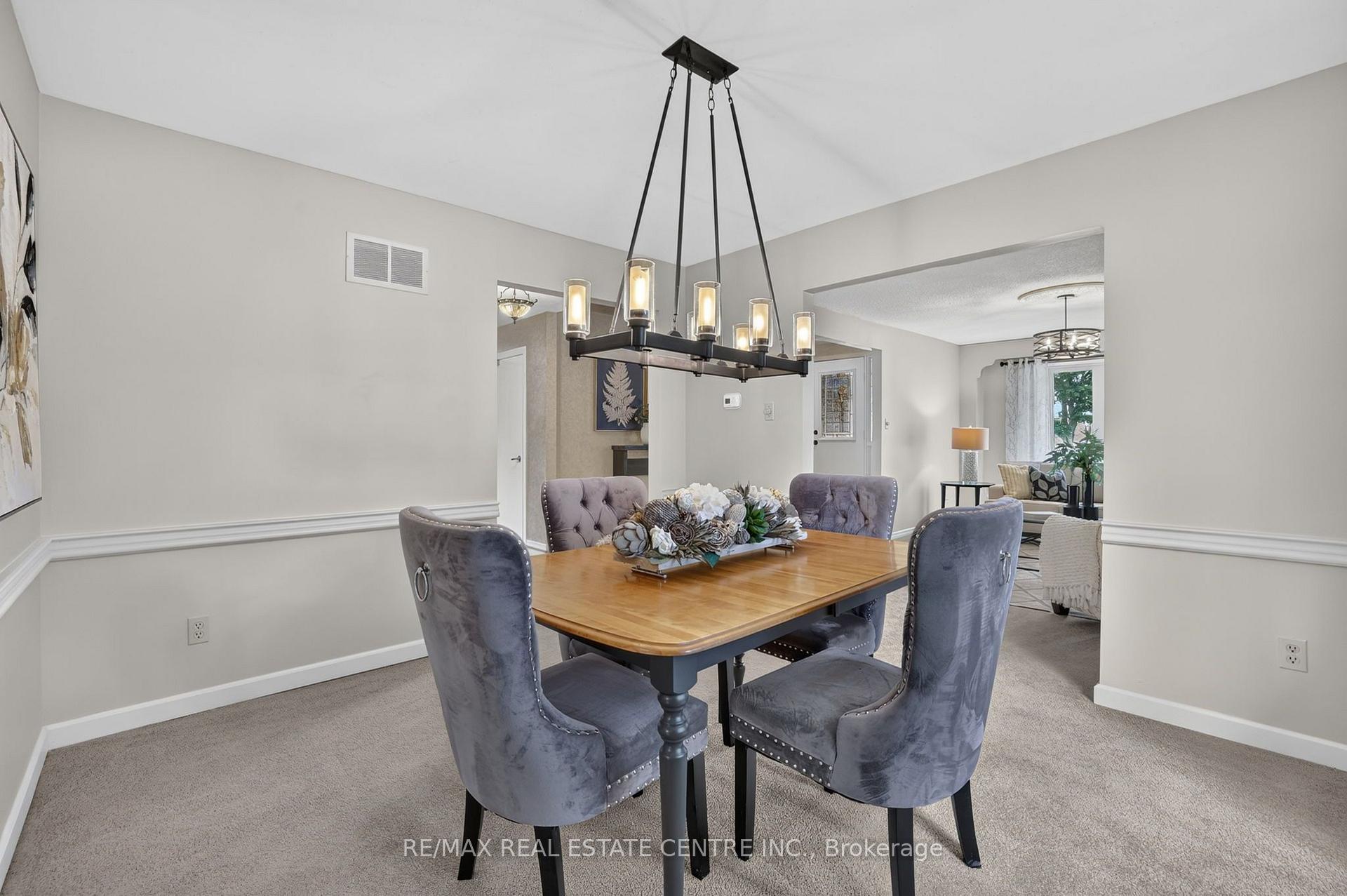 Photo 11 of 324 Hersey Crescent, Caledon, Bolton North — HOMEH