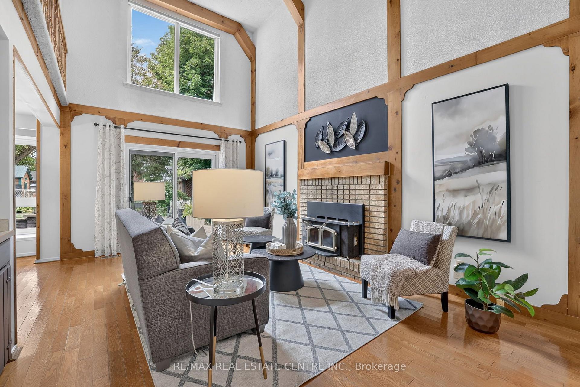 Photo 14 of 324 Hersey Crescent, Caledon, Bolton North — HOMEH