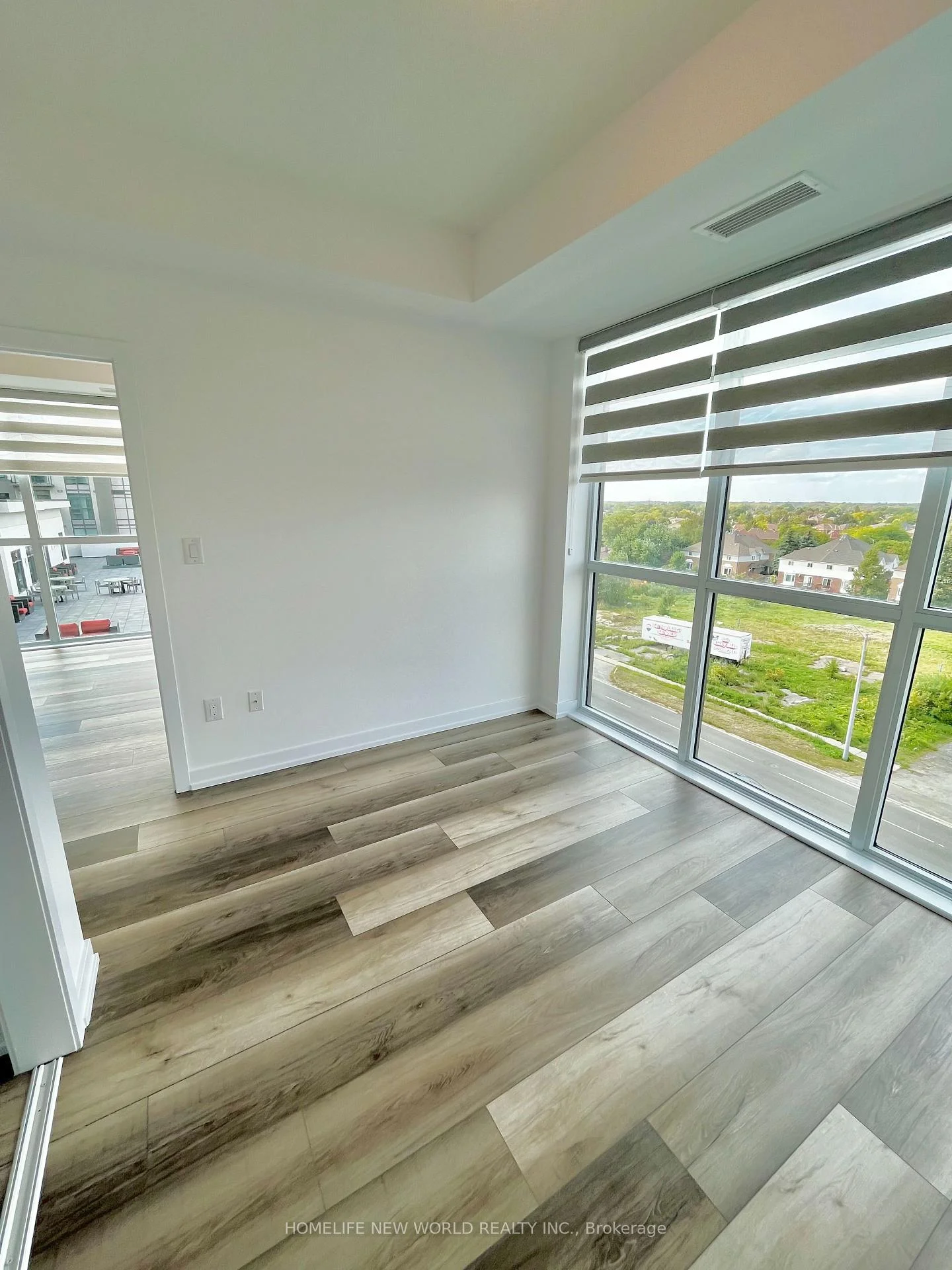 Photo 9 of Unit 602, 460 Dundas Street E, Hamilton, Waterdown — HOMEH