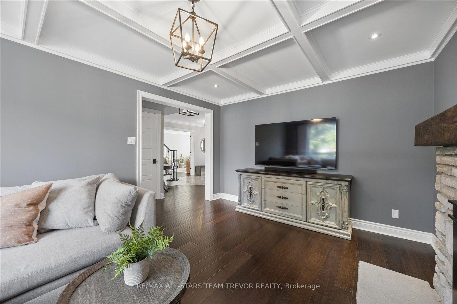 Photo 13 of 67 Riverglen Drive, Georgina, Keswick South — HOMEH