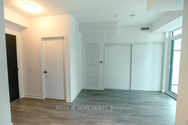 Photo 6 of Unit 3003, 117 Broadway Avenue, Toronto, Mount Pleasant West — HOMEH