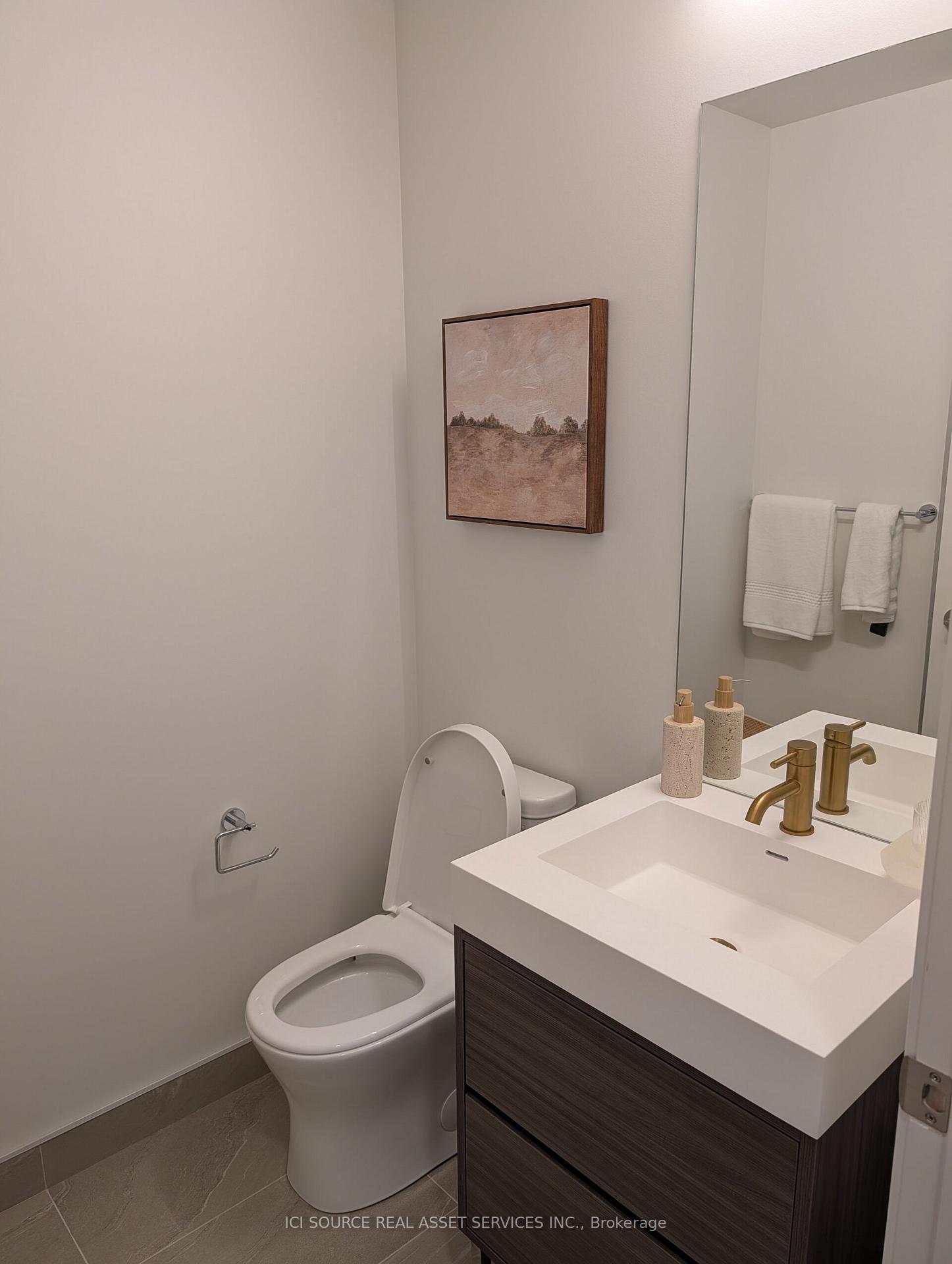 Photo 13 of Unit PH21, 9 Tecumseth Street, Toronto, Niagara — HOMEH
