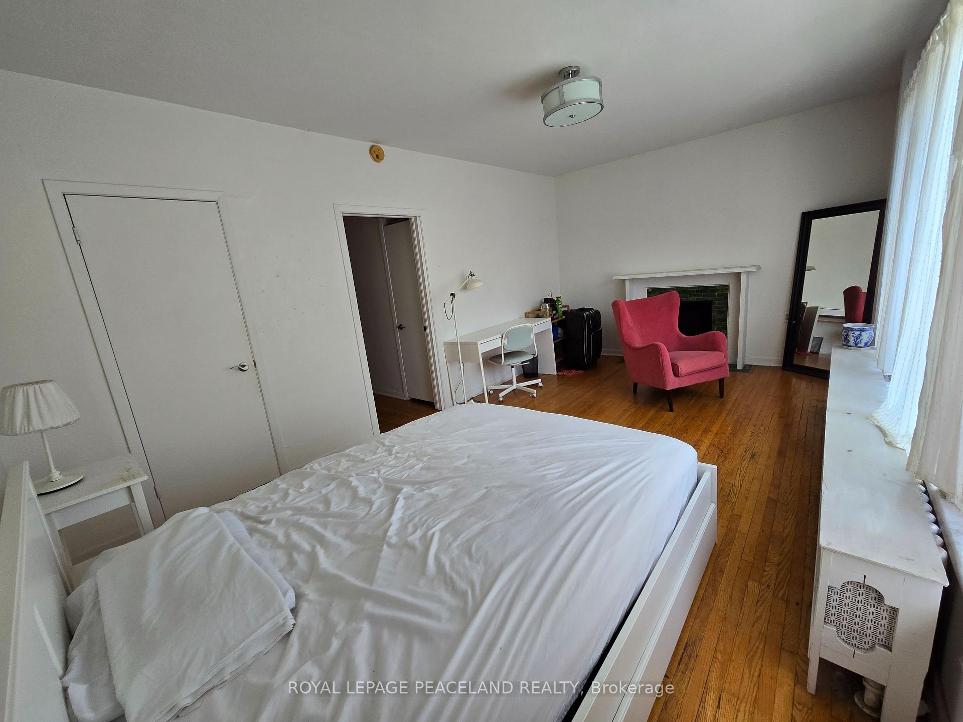 Photo 2 of Unit 2nd Flr, 61 Madison Avenue, Toronto, The Annex — HOMEH