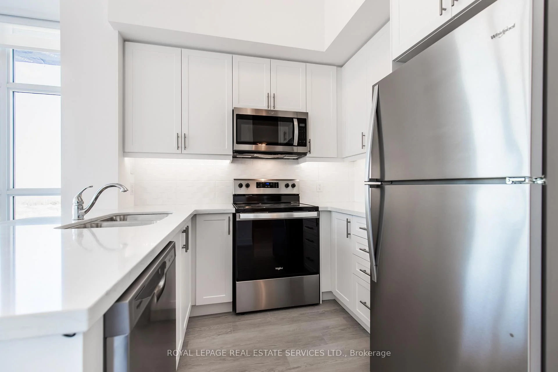Photo 9 of Unit 1205, 460 Dundas Street E, Hamilton, Waterdown — HOMEH