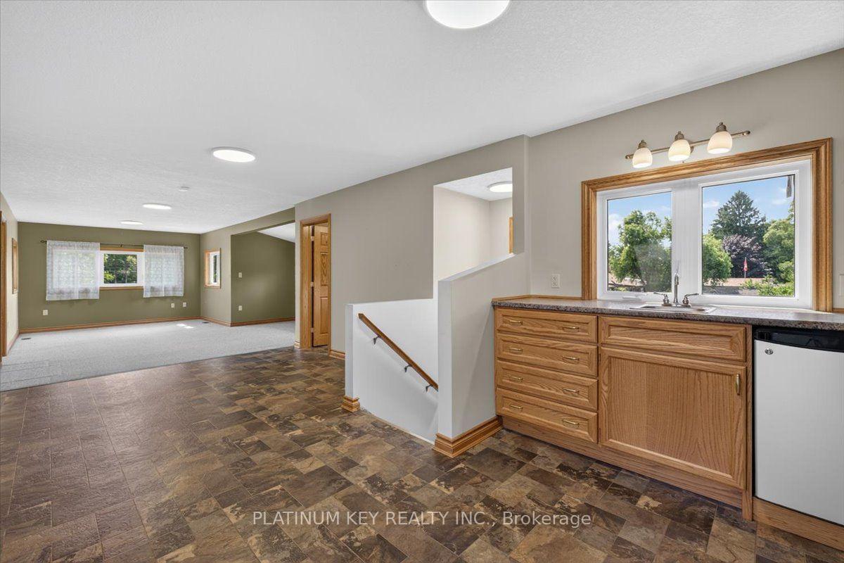 Photo 23 of 282 Beattie Street, Strathroy-Caradoc, SW — HOMEH