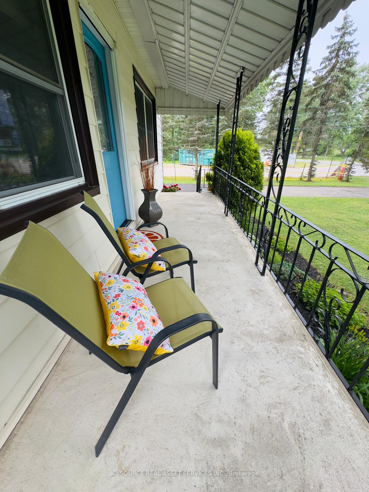 Photo 5 of 176 Kingsway Street, Welland, Dain City — HOMEH