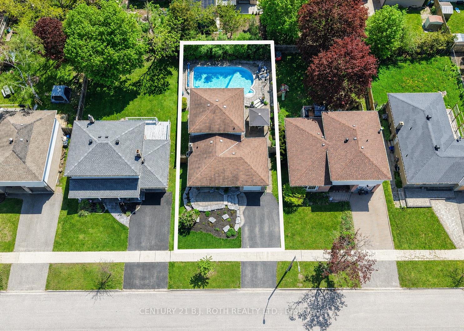 Photo 1 of 15 Glenecho Drive, Barrie, Grove East — HOMEH