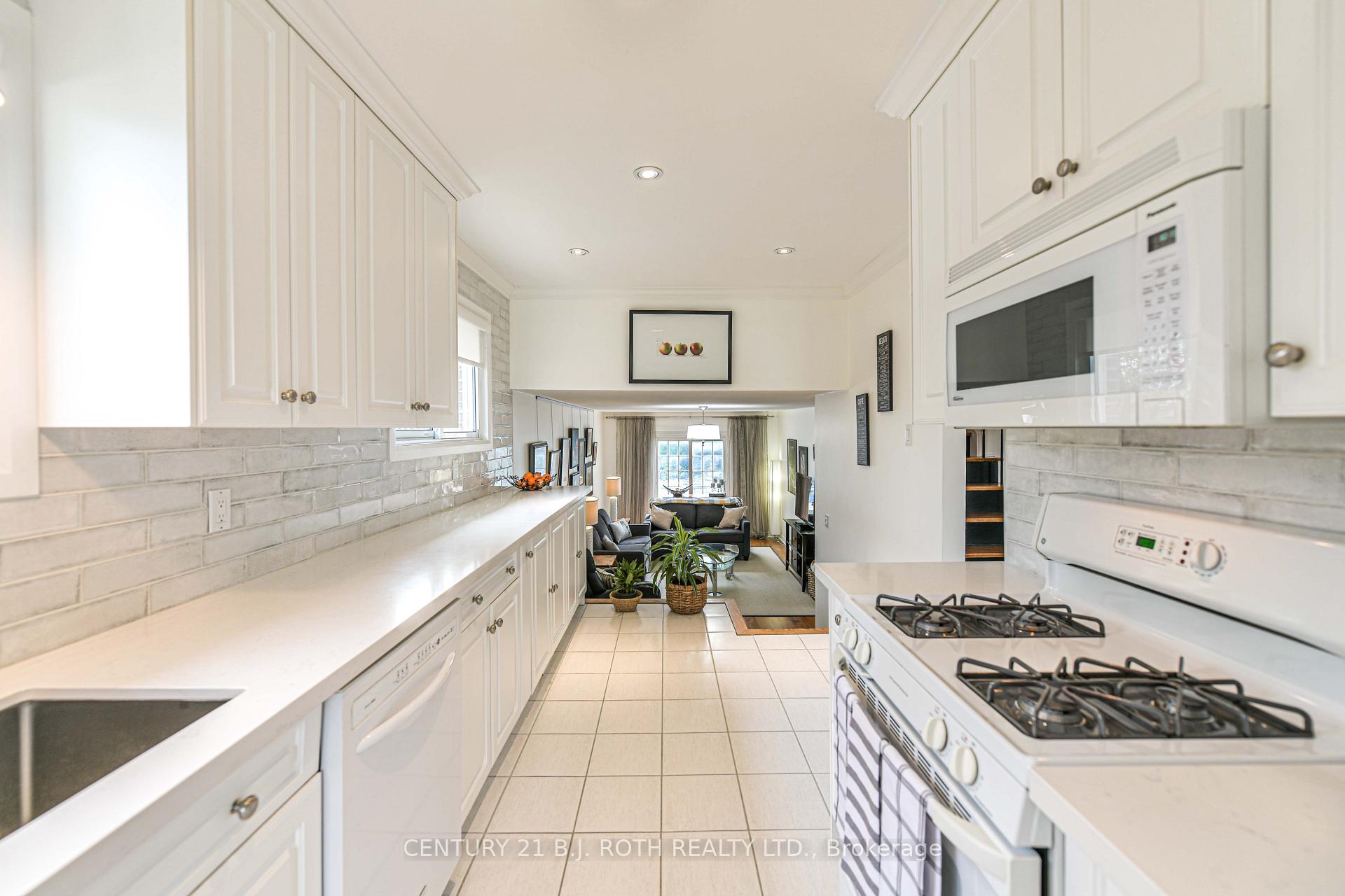 Photo 13 of 15 Glenecho Drive, Barrie, Grove East — HOMEH