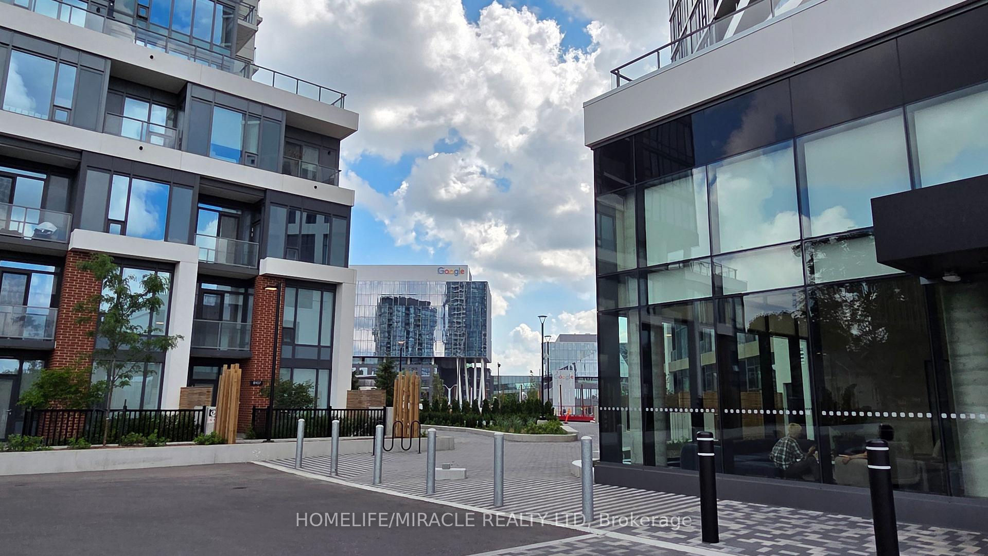 Photo 3 of Unit 3008, 25 Wellington Street S, Kitchener, KW Hospital — HOMEH