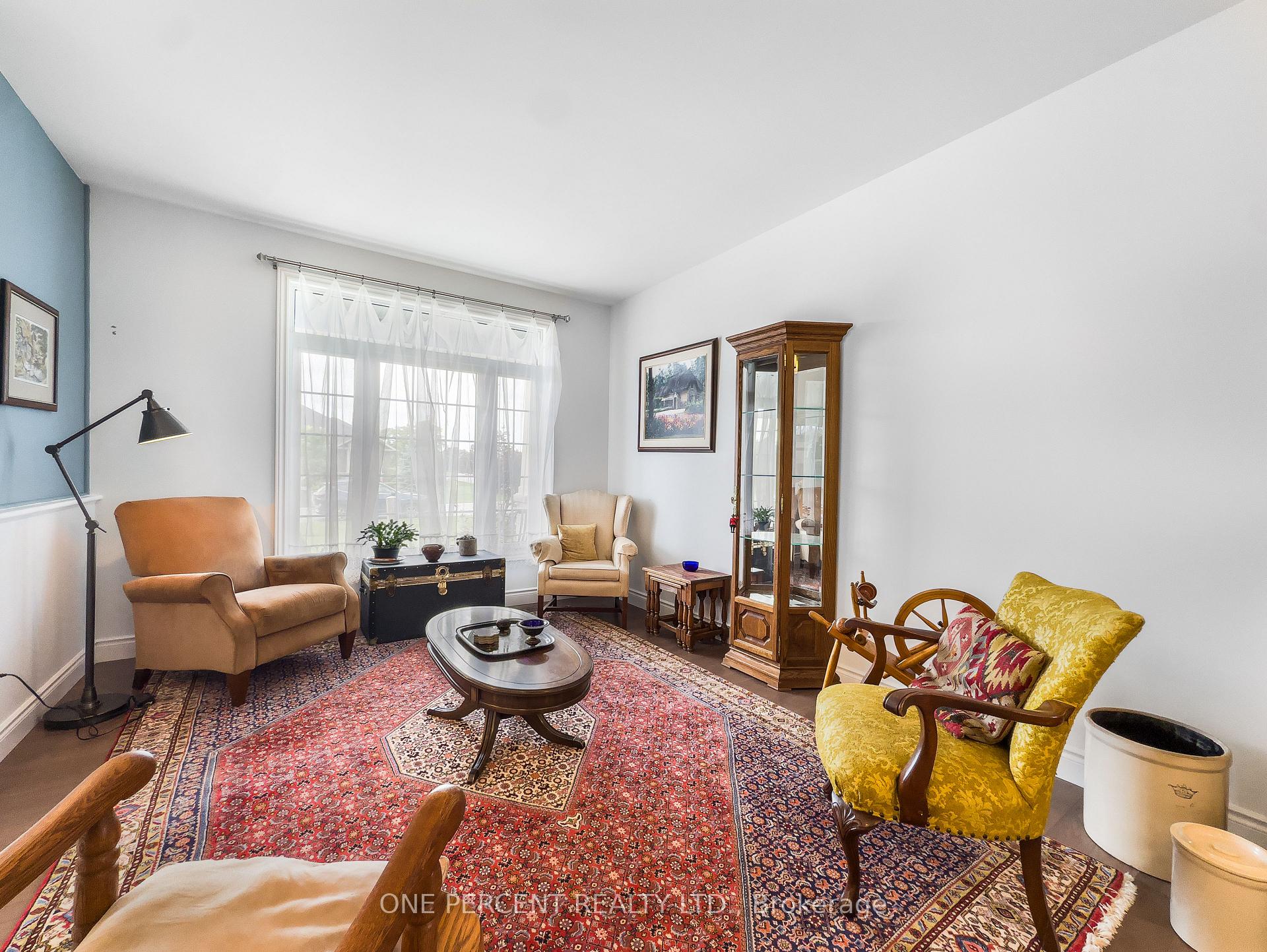 Photo 9 of 20 Trinity Court, Belleville, Thurlow Ward — HOMEH