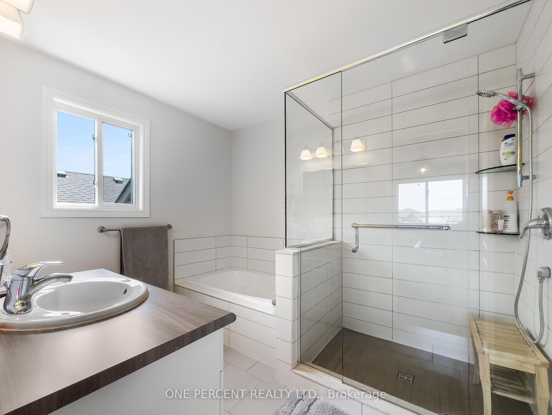 Photo 20 of 20 Trinity Court, Belleville, Thurlow Ward — HOMEH
