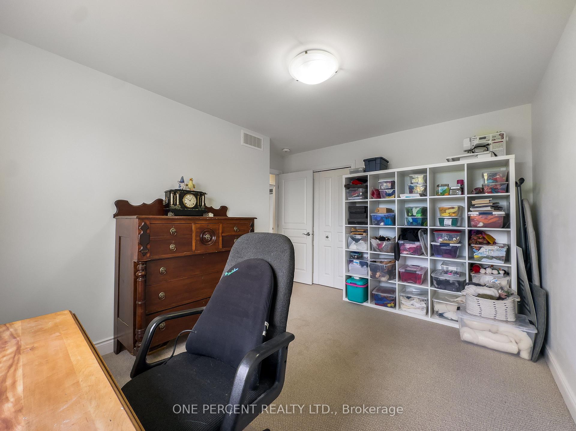 Photo 23 of 20 Trinity Court, Belleville, Thurlow Ward — HOMEH