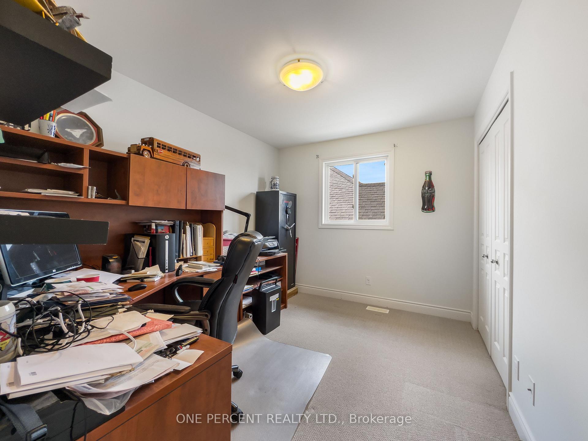 Photo 24 of 20 Trinity Court, Belleville, Thurlow Ward — HOMEH