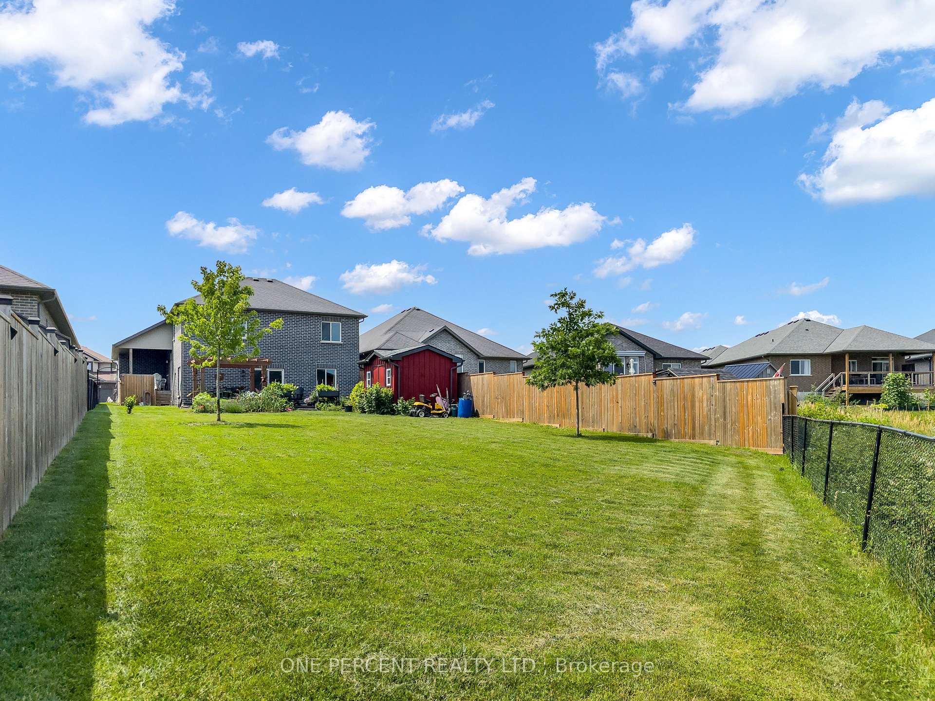 Photo 4 of 20 Trinity Court, Belleville, Thurlow Ward — HOMEH