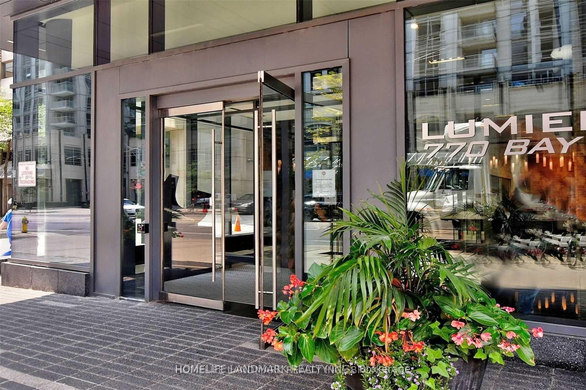 Photo 3 of Unit 2508, 770 Bay Street, Toronto, Bay Street Corridor — HOMEH