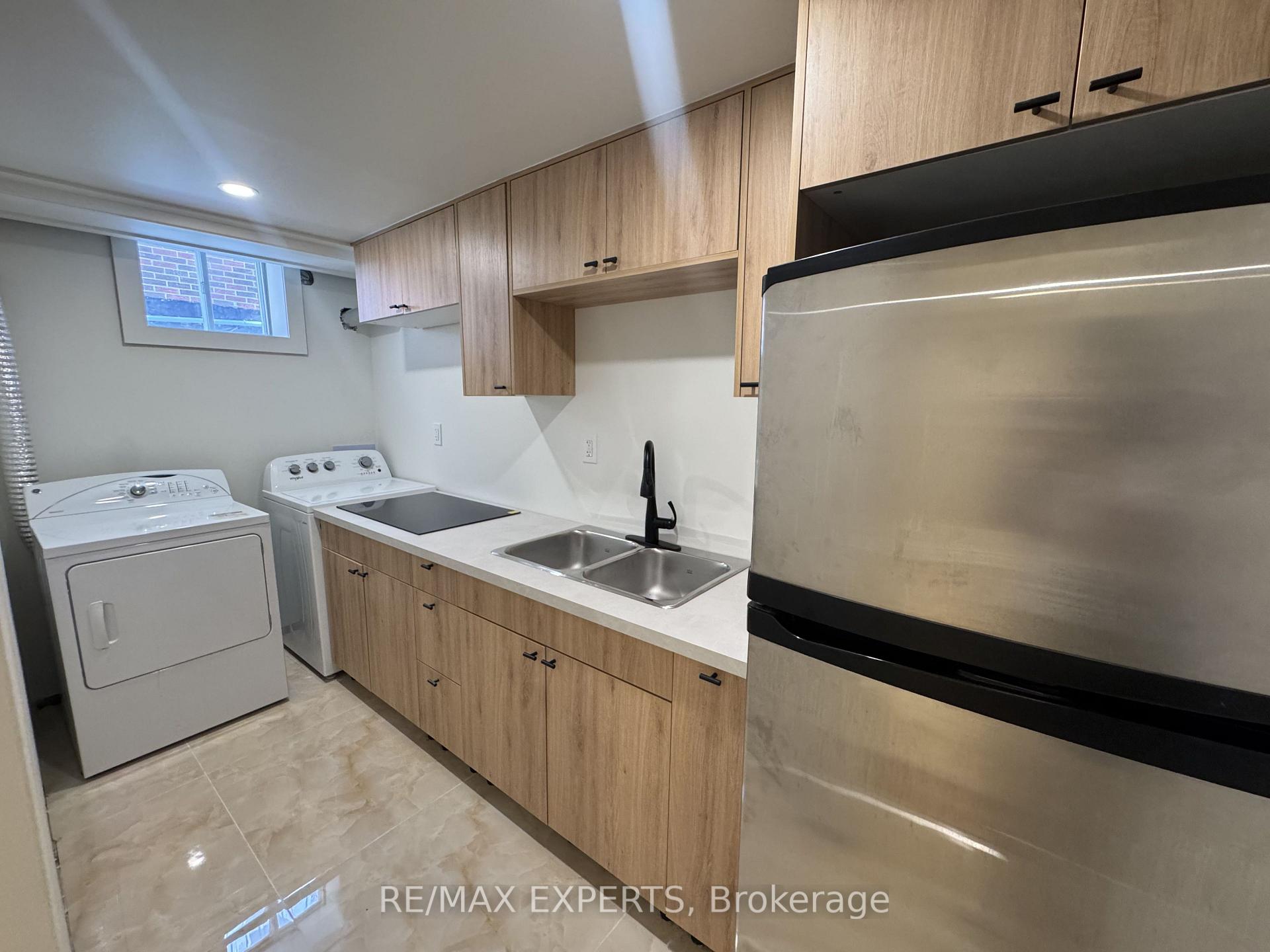 Photo 4 of Unit Unit B Basement, 209 Ridge Road, Caledon, Bolton West — HOMEH