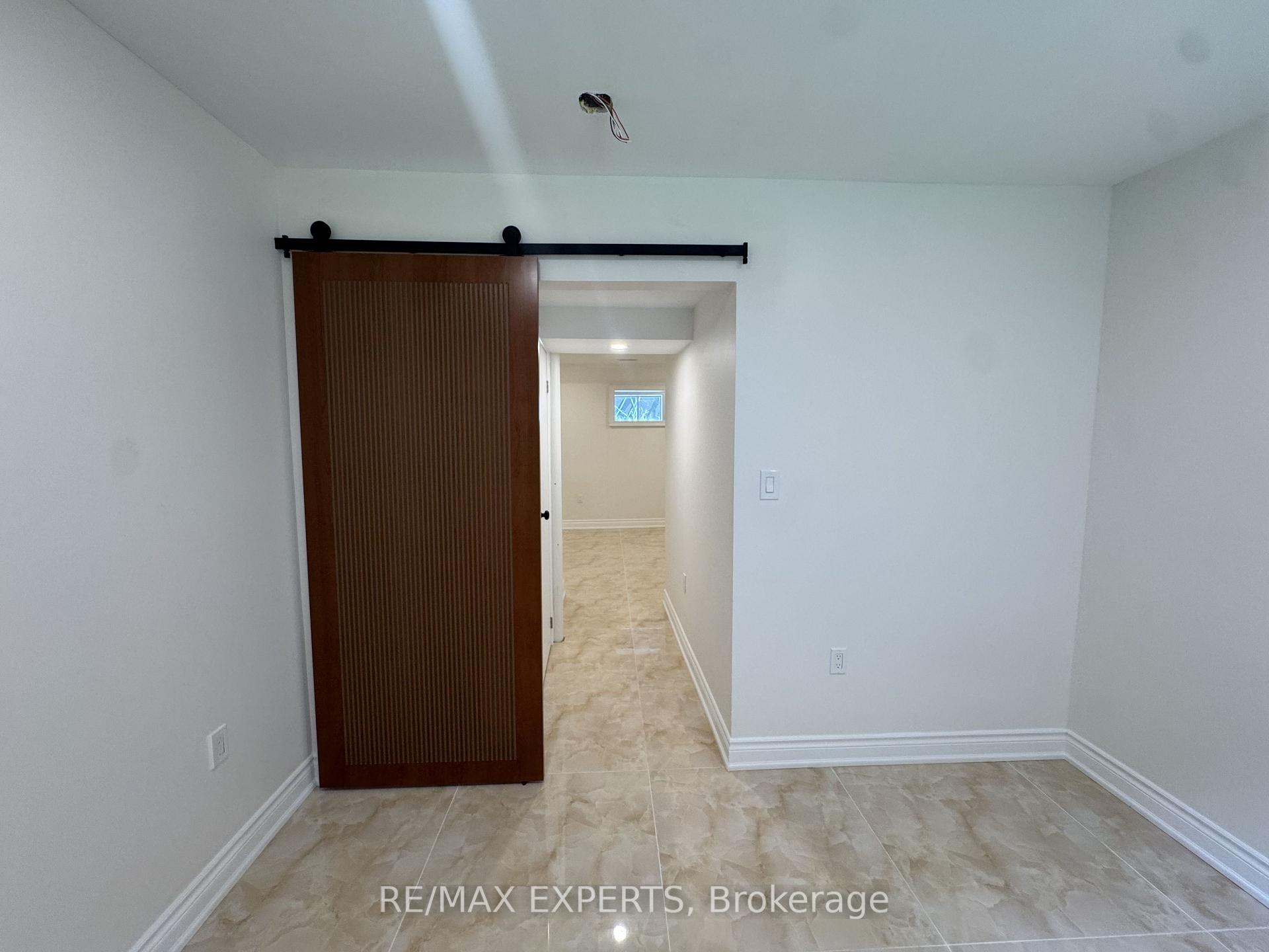 Photo 12 of Unit Unit B Basement, 209 Ridge Road, Caledon, Bolton West — HOMEH