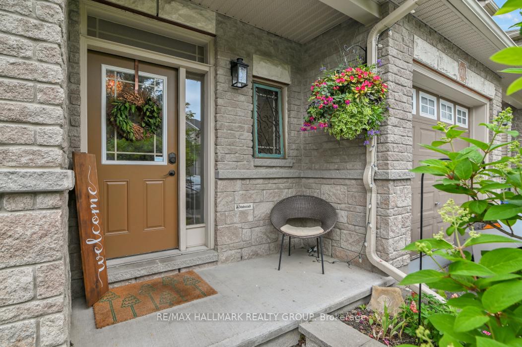 Photo 4 of 679 Percifor Way, Ottawa, Mer Bleue/Bradley Estates/Anderson Park — HOMEH