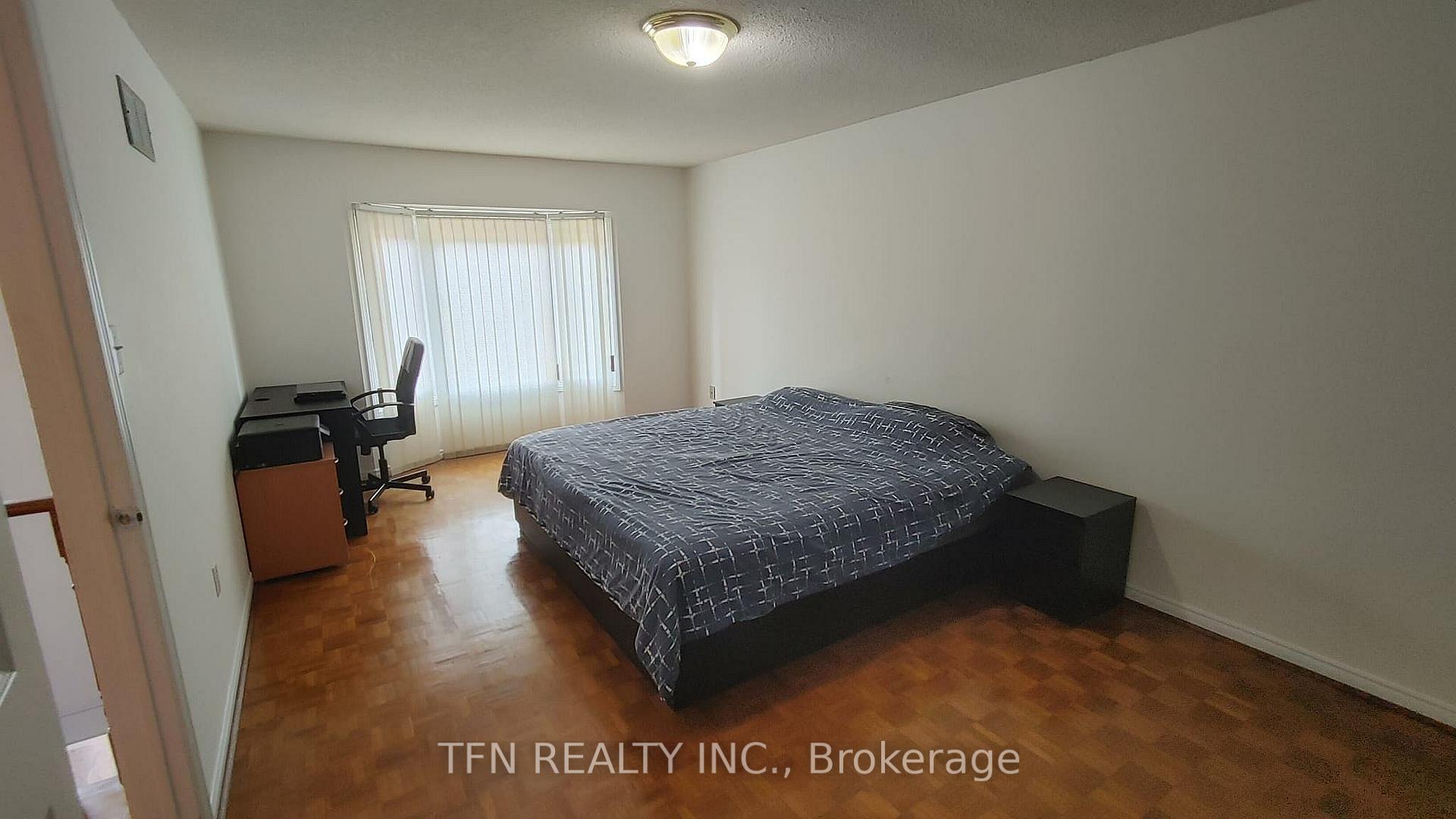 Photo 19 of 112 Trafalgar Square, Vaughan, Uplands — HOMEH