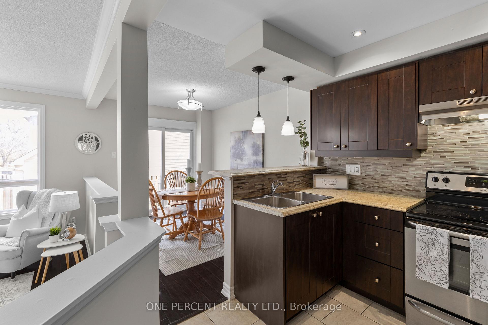 Photo 15 of Unit #37, 12 Lankin Boulevard, Orillia — HOMEH