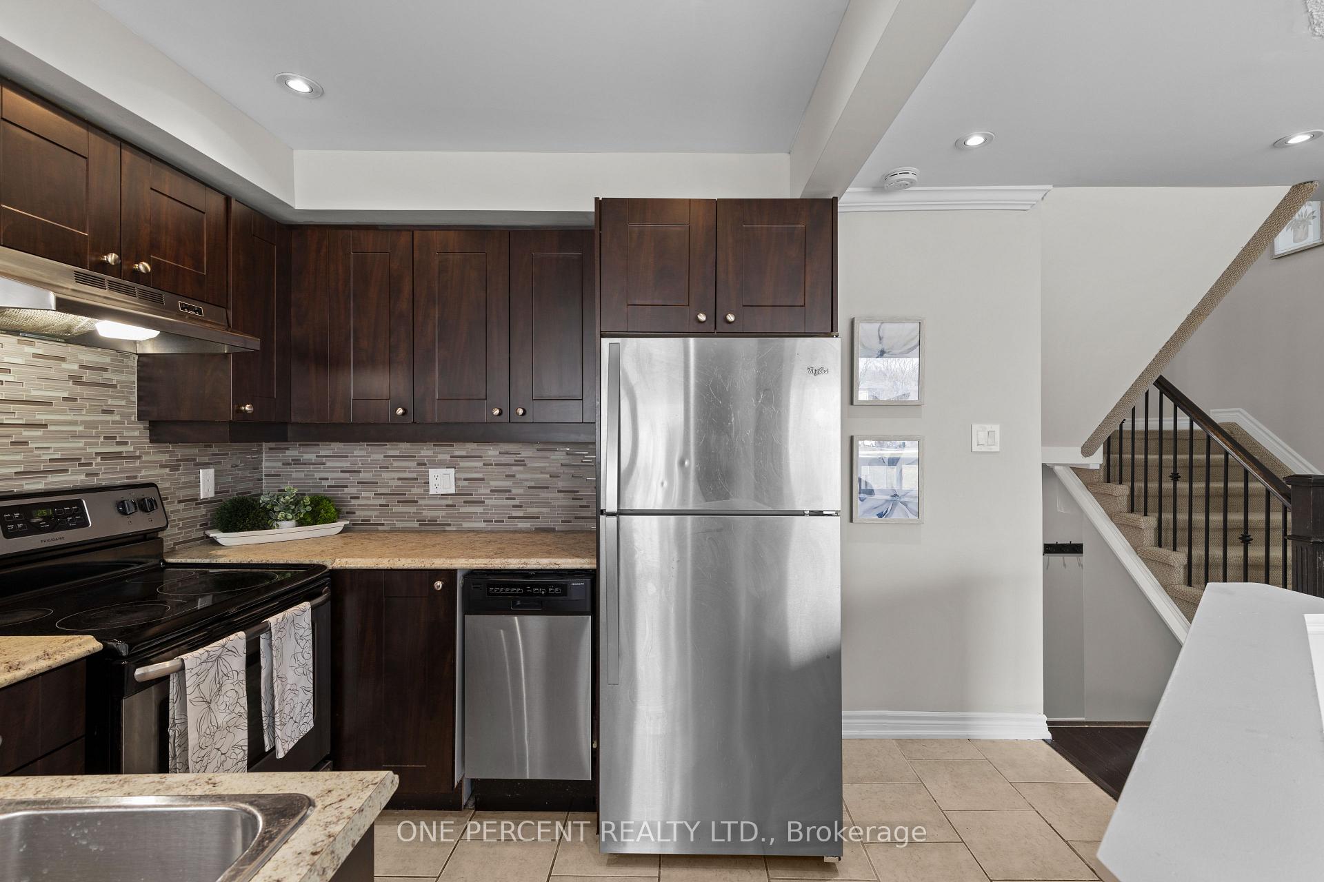 Photo 16 of Unit #37, 12 Lankin Boulevard, Orillia — HOMEH