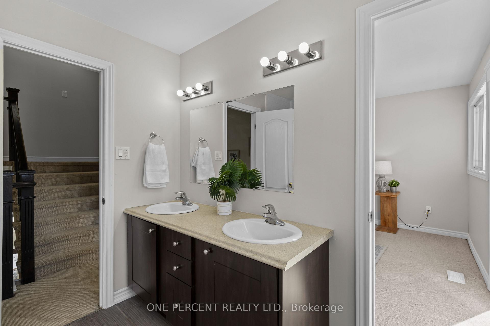 Photo 24 of Unit #37, 12 Lankin Boulevard, Orillia — HOMEH