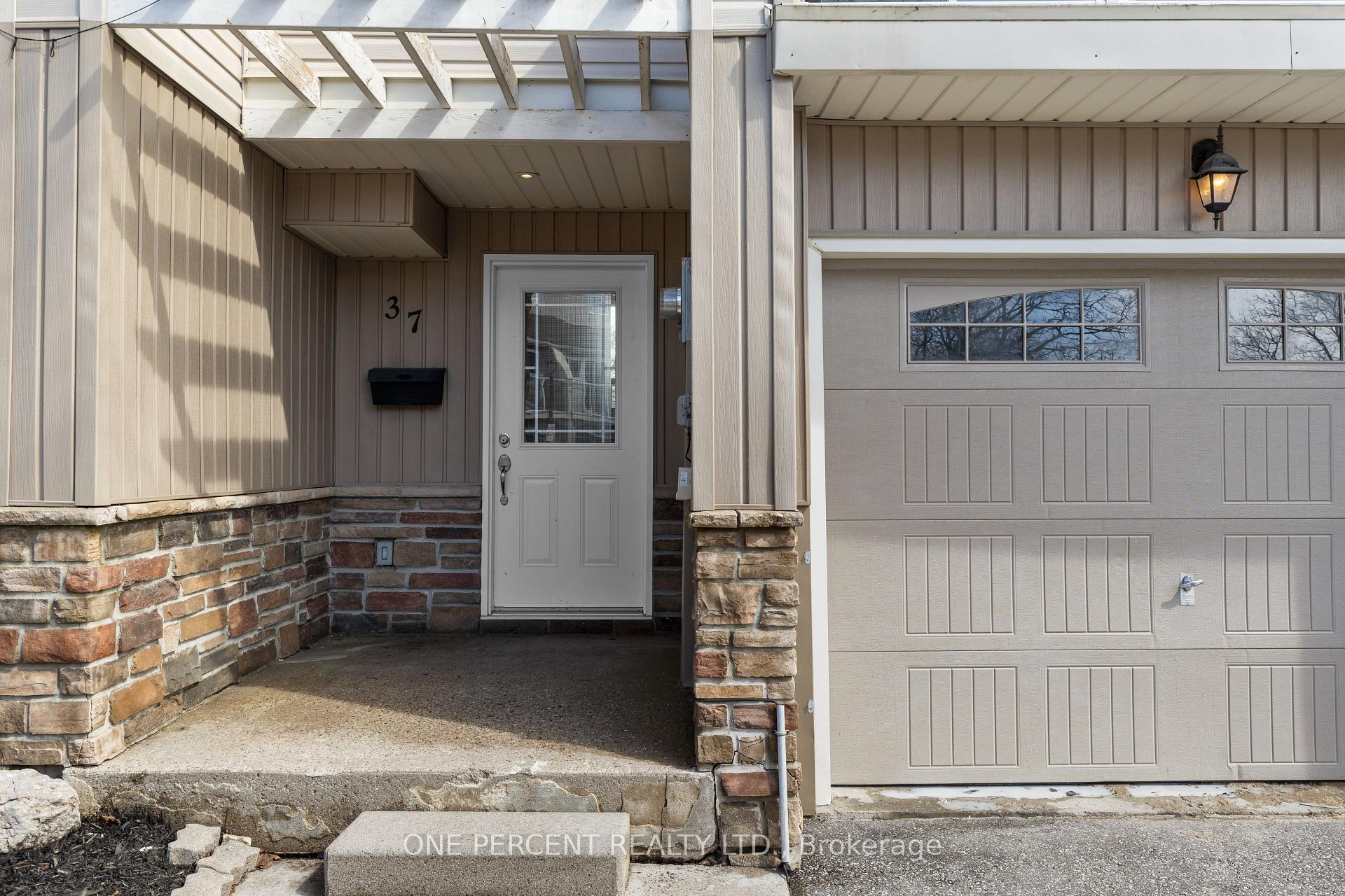 Photo 33 of Unit #37, 12 Lankin Boulevard, Orillia — HOMEH