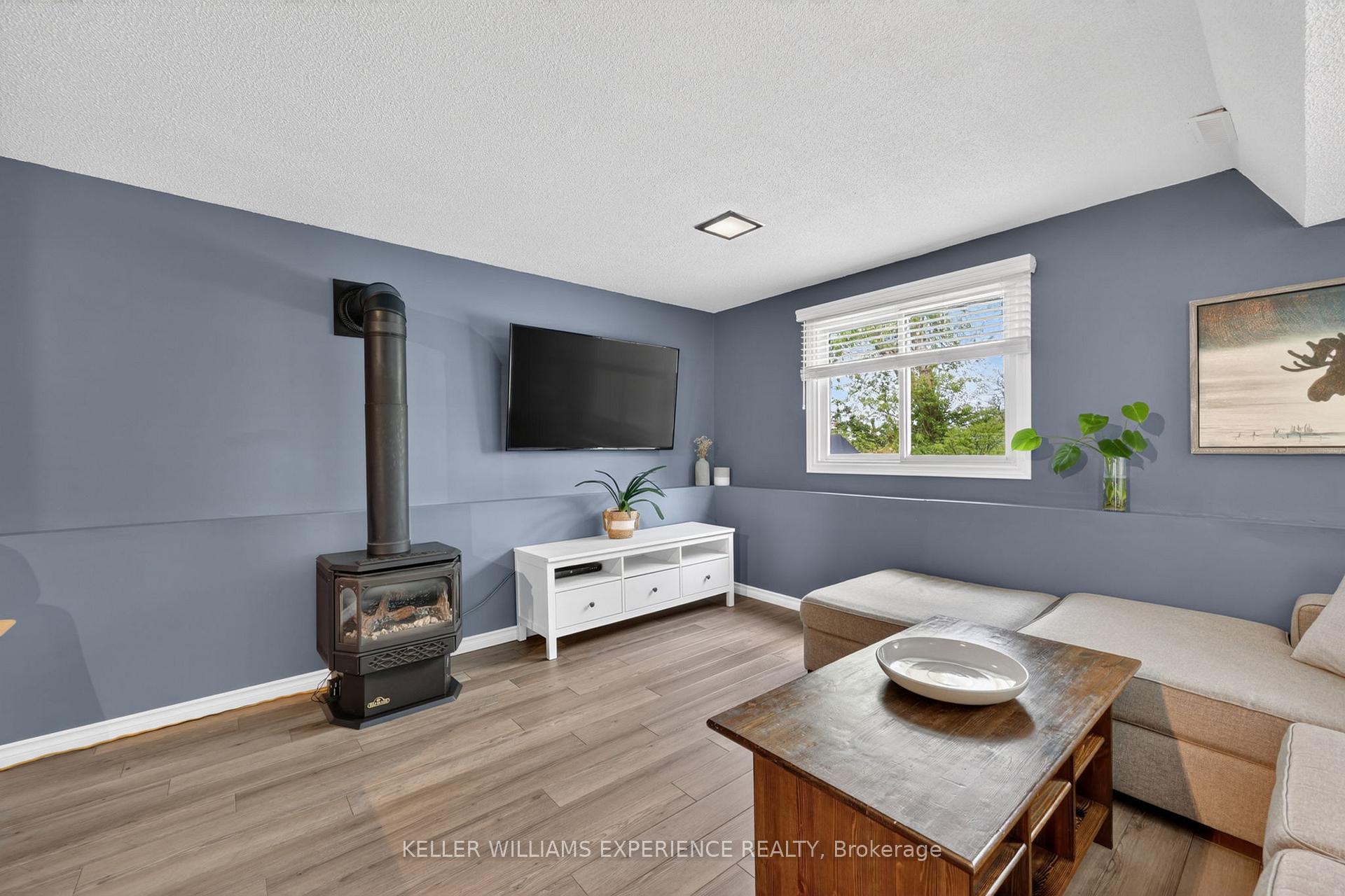 Photo 20 of 5 Atwood Court, Barrie, Letitia Heights — HOMEH