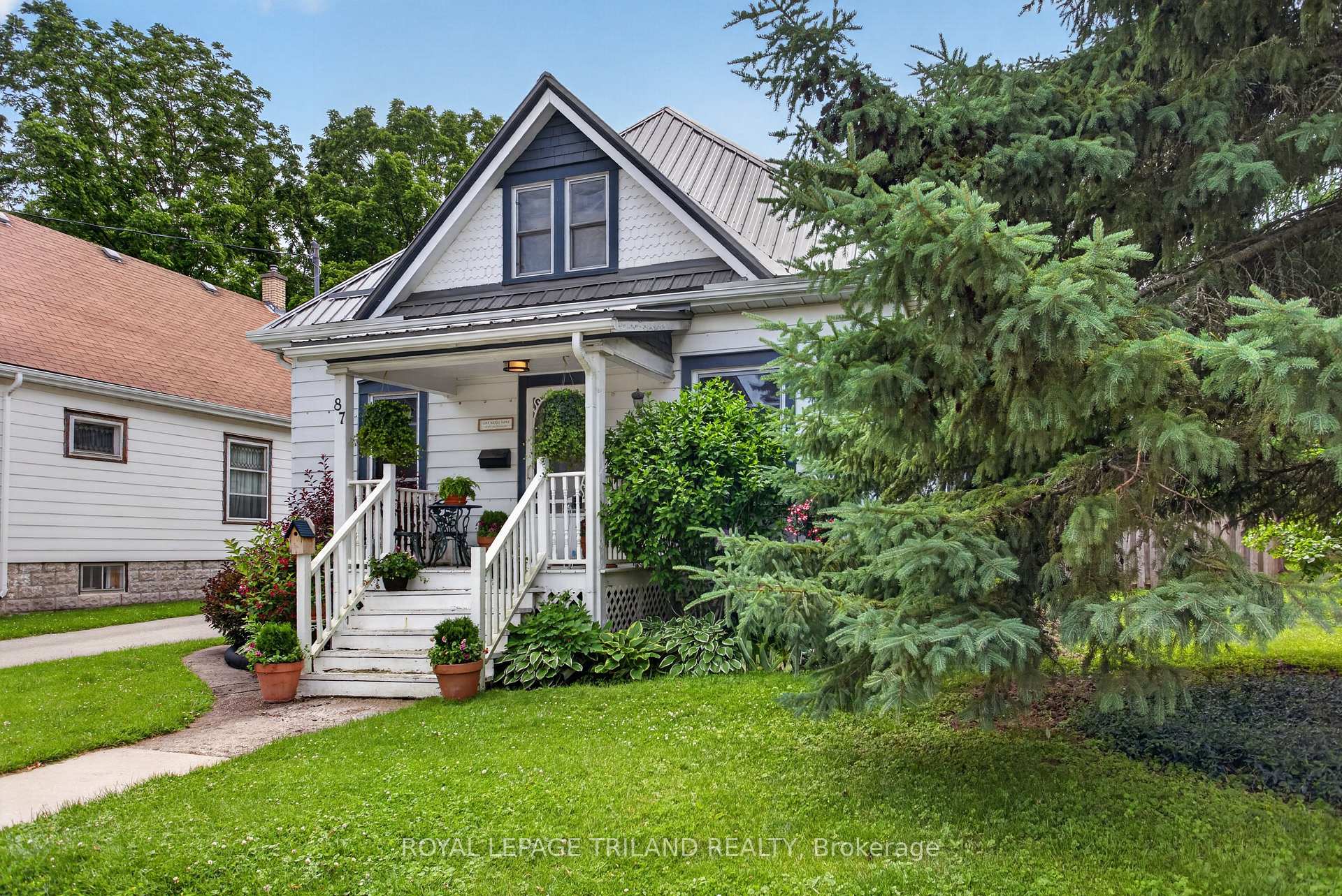 Photo 5 of 87 Chestnut Street, St. Thomas — HOMEH