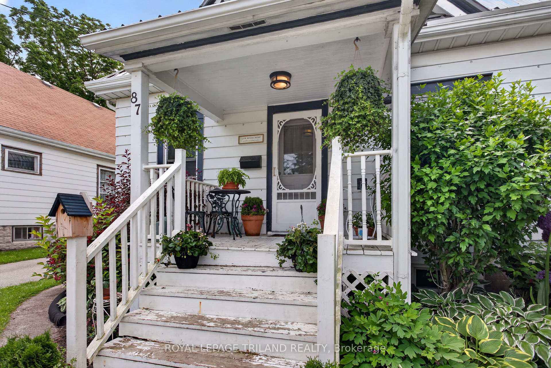 Photo 6 of 87 Chestnut Street, St. Thomas — HOMEH