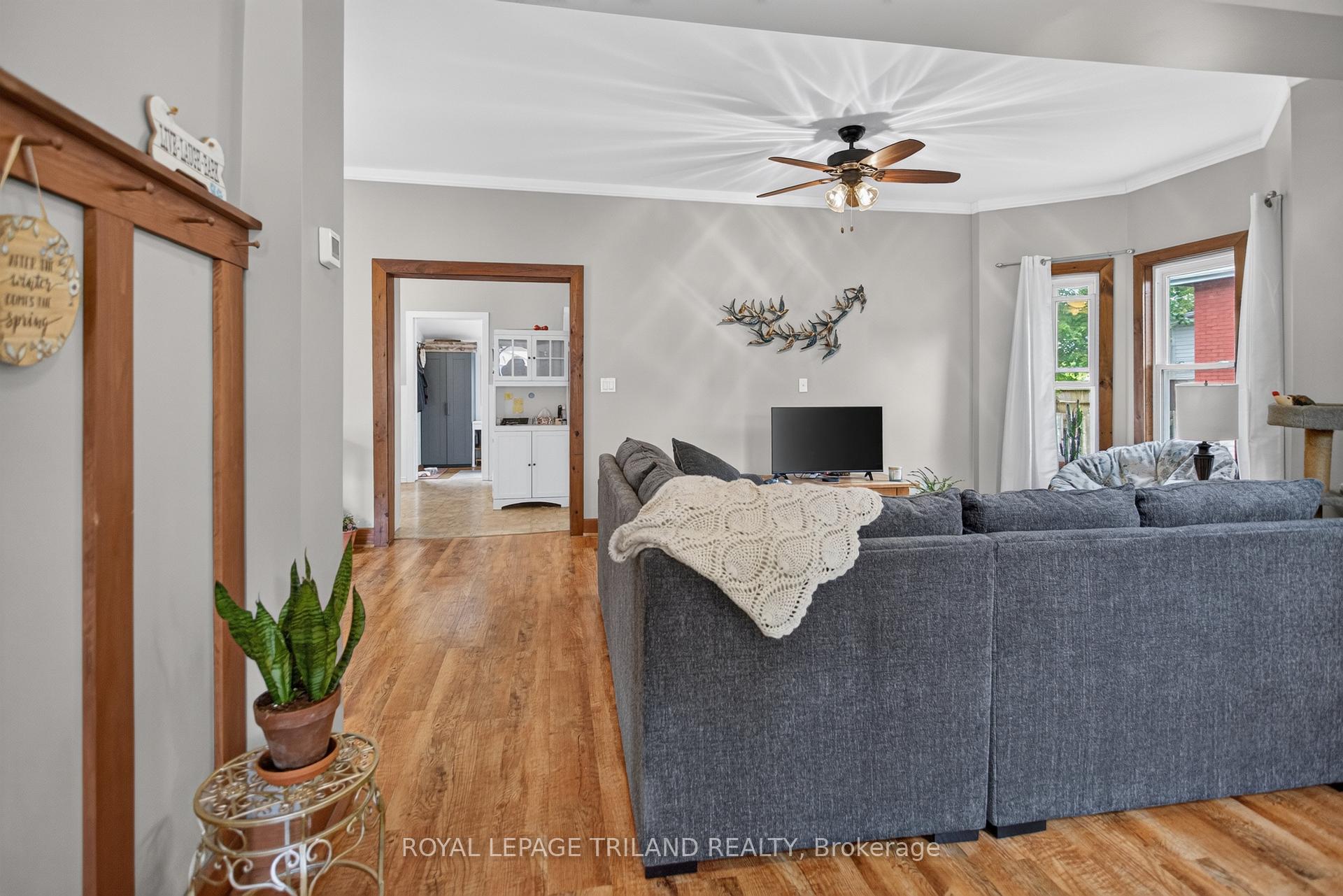 Photo 10 of 87 Chestnut Street, St. Thomas — HOMEH