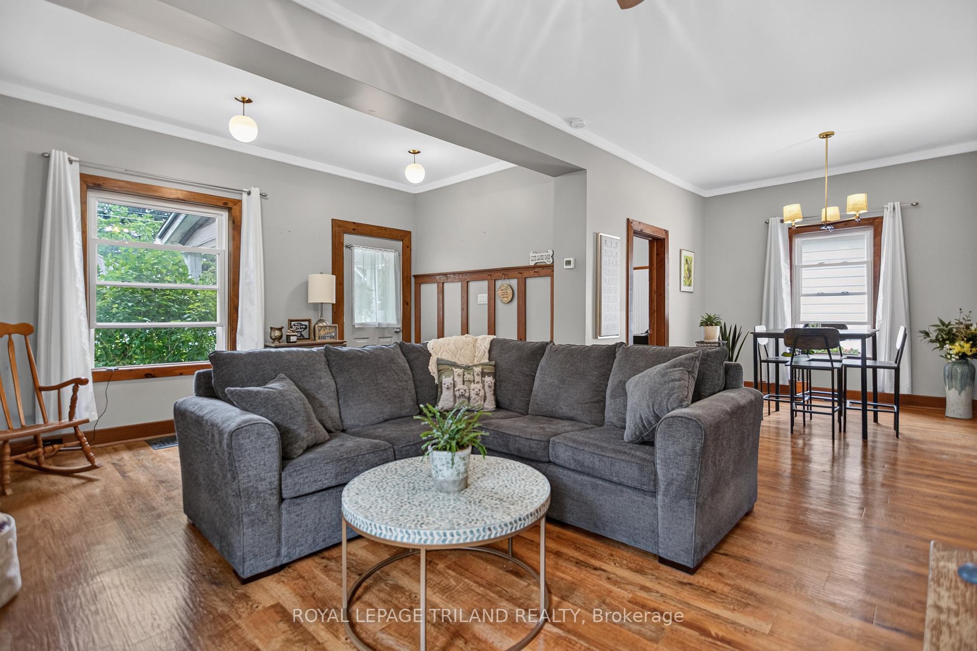Photo 12 of 87 Chestnut Street, St. Thomas — HOMEH