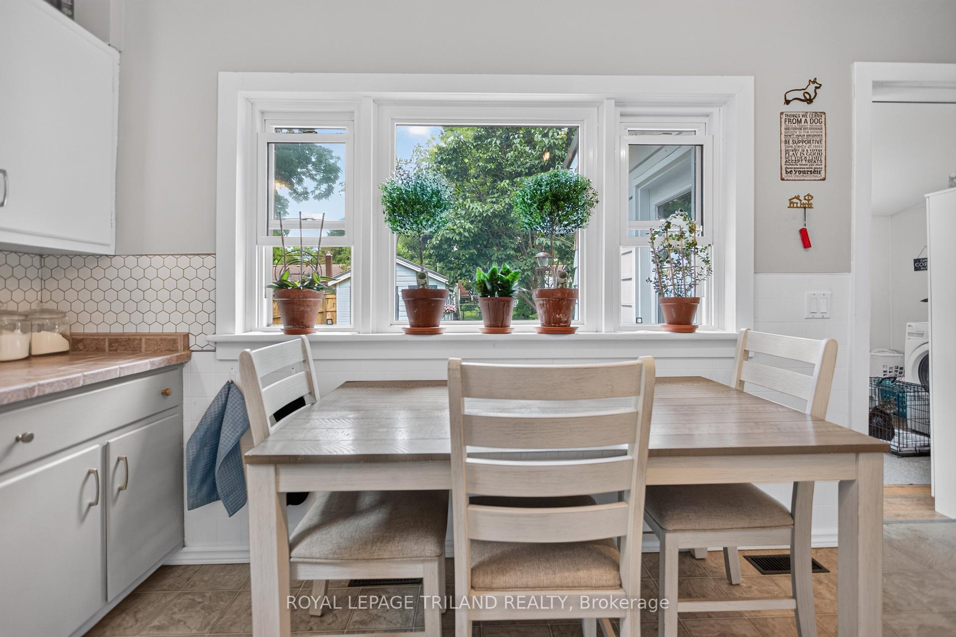 Photo 18 of 87 Chestnut Street, St. Thomas — HOMEH